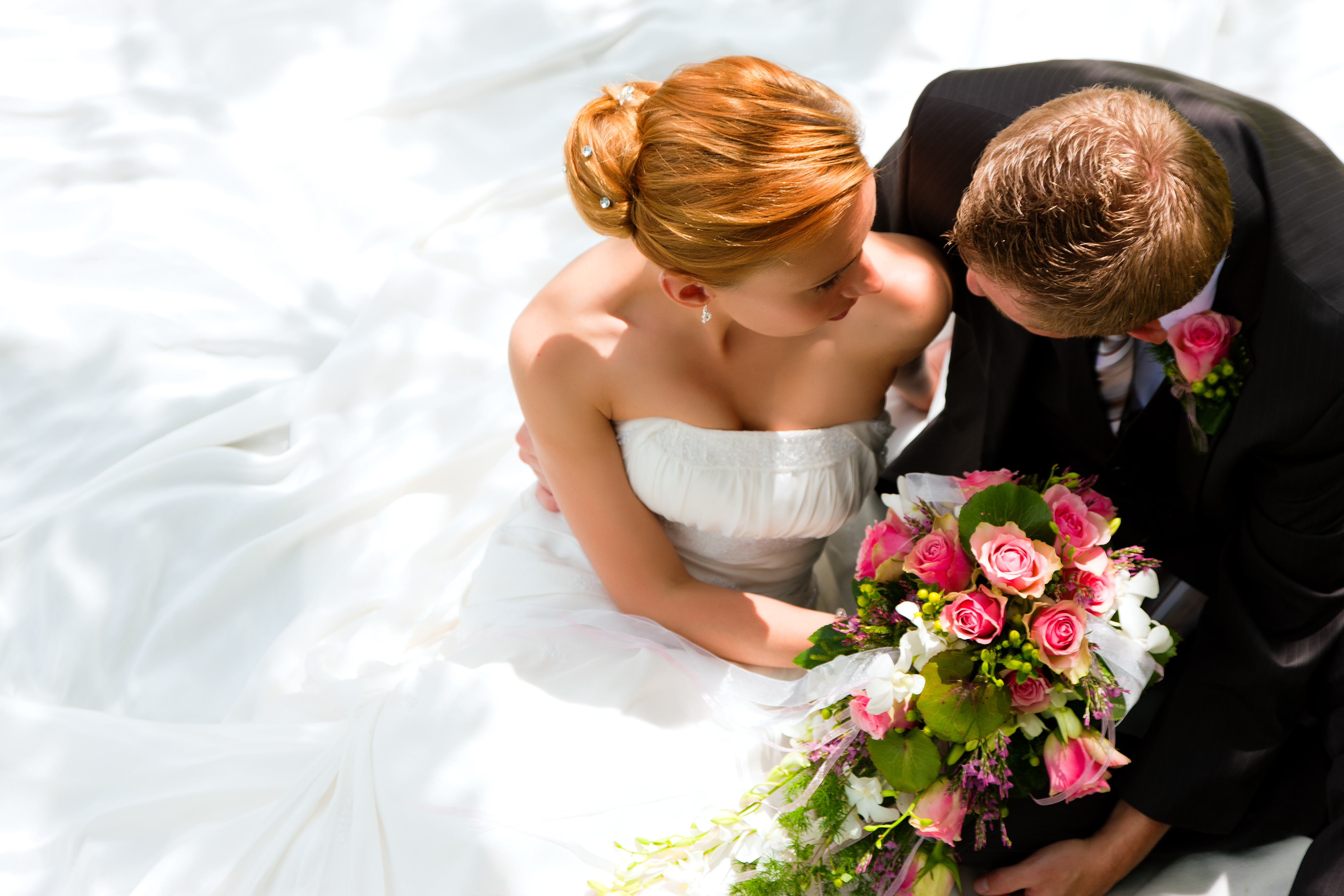 L am married. Жених и невеста. Свадебные фотографии. Счастливая невеста. Свадебные пары.